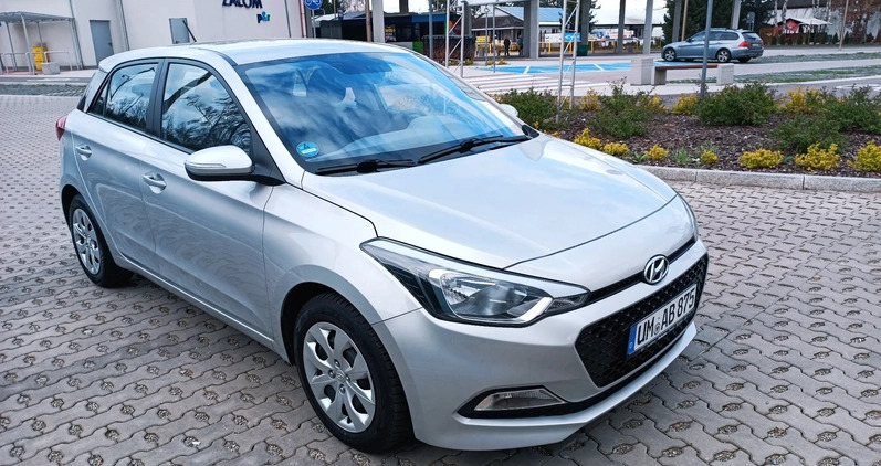 Hyundai i20 cena 37900 przebieg: 47000, rok produkcji 2017 z Dzierżoniów małe 379